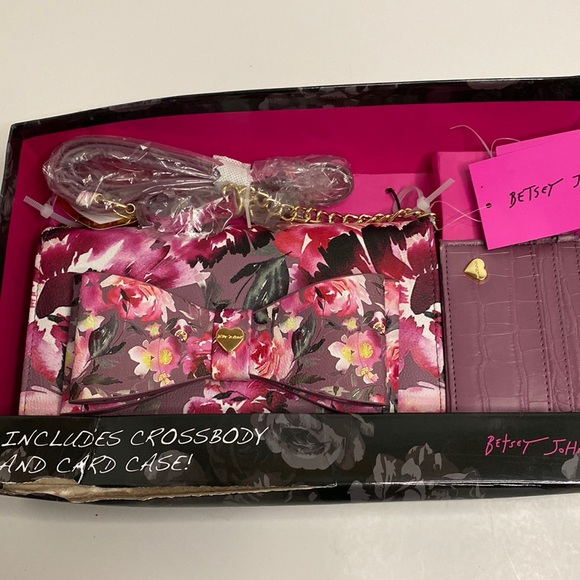 Betsey Johnson Crossbody Purse and Card Case Gift Set Black Multi Floral NWT - Picture 2 of 7